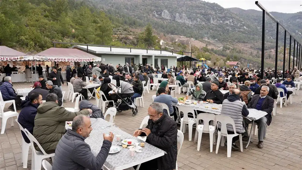 Alanya Akçatı’da 3 Bin Metrekareye Çok Amaçlı Salon 3